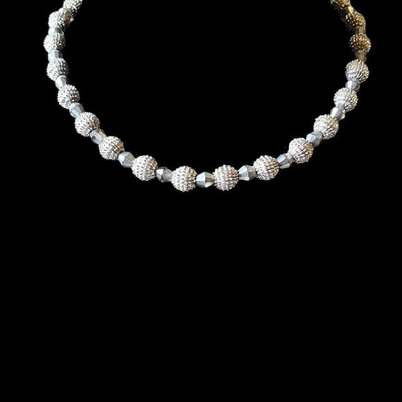 VTG 60s Crown Trifari Silver Tone Textured Metal Bead Choker Bracelet Boxed Set - Picture 2 of 14